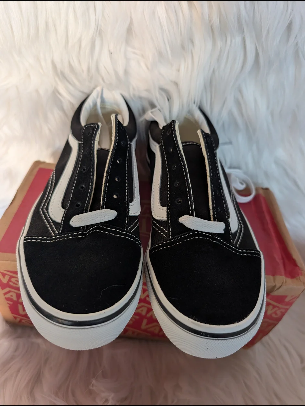 Vans Old Skool Low Top Sneakers - Black & White